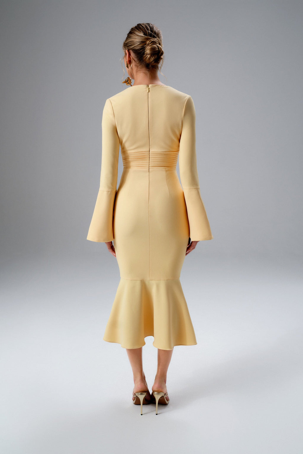 SALMA Fluted Sleeve Midi Dress In Yellow Position 4