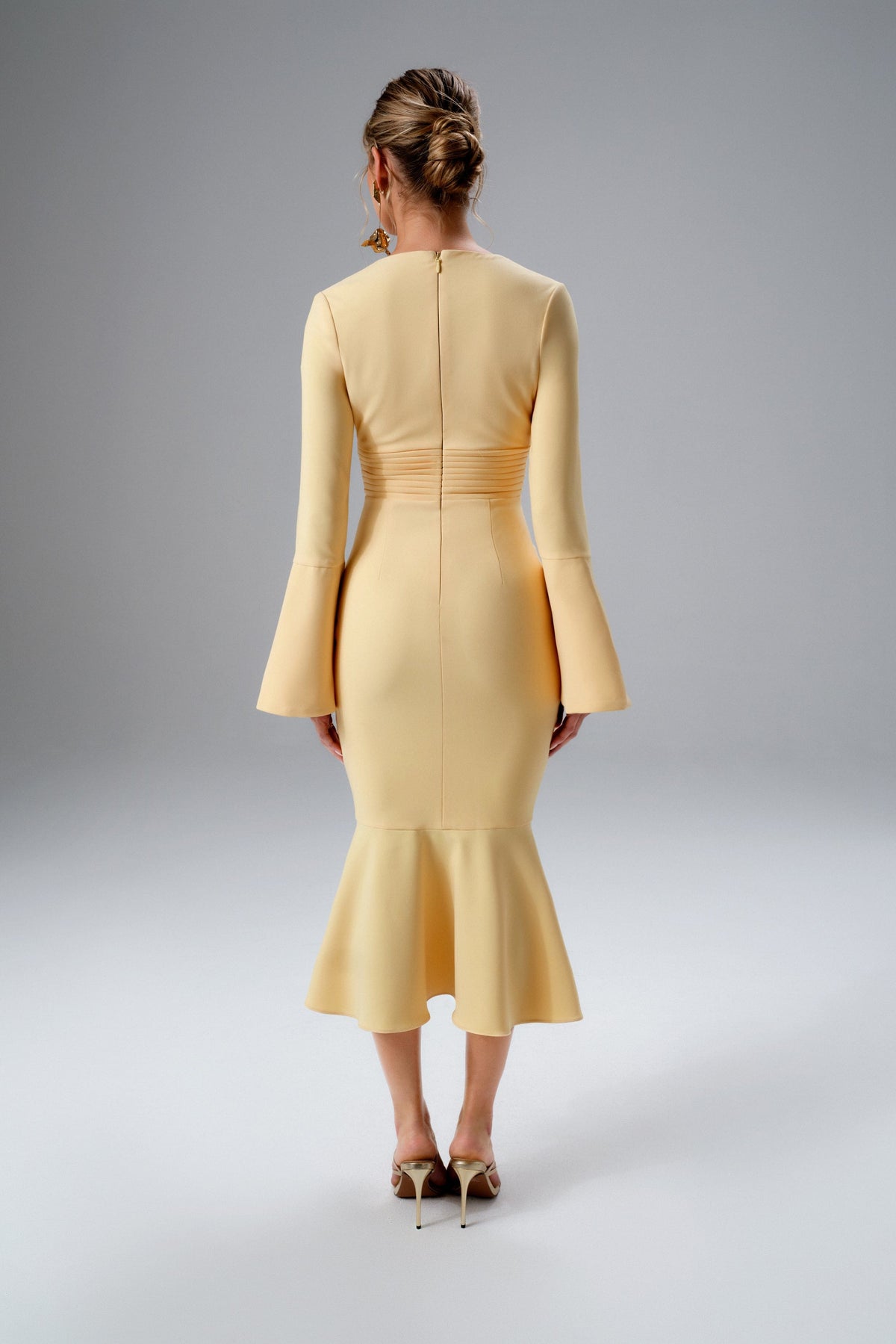SALMA Fluted Sleeve Midi Dress In Yellow Position 4
